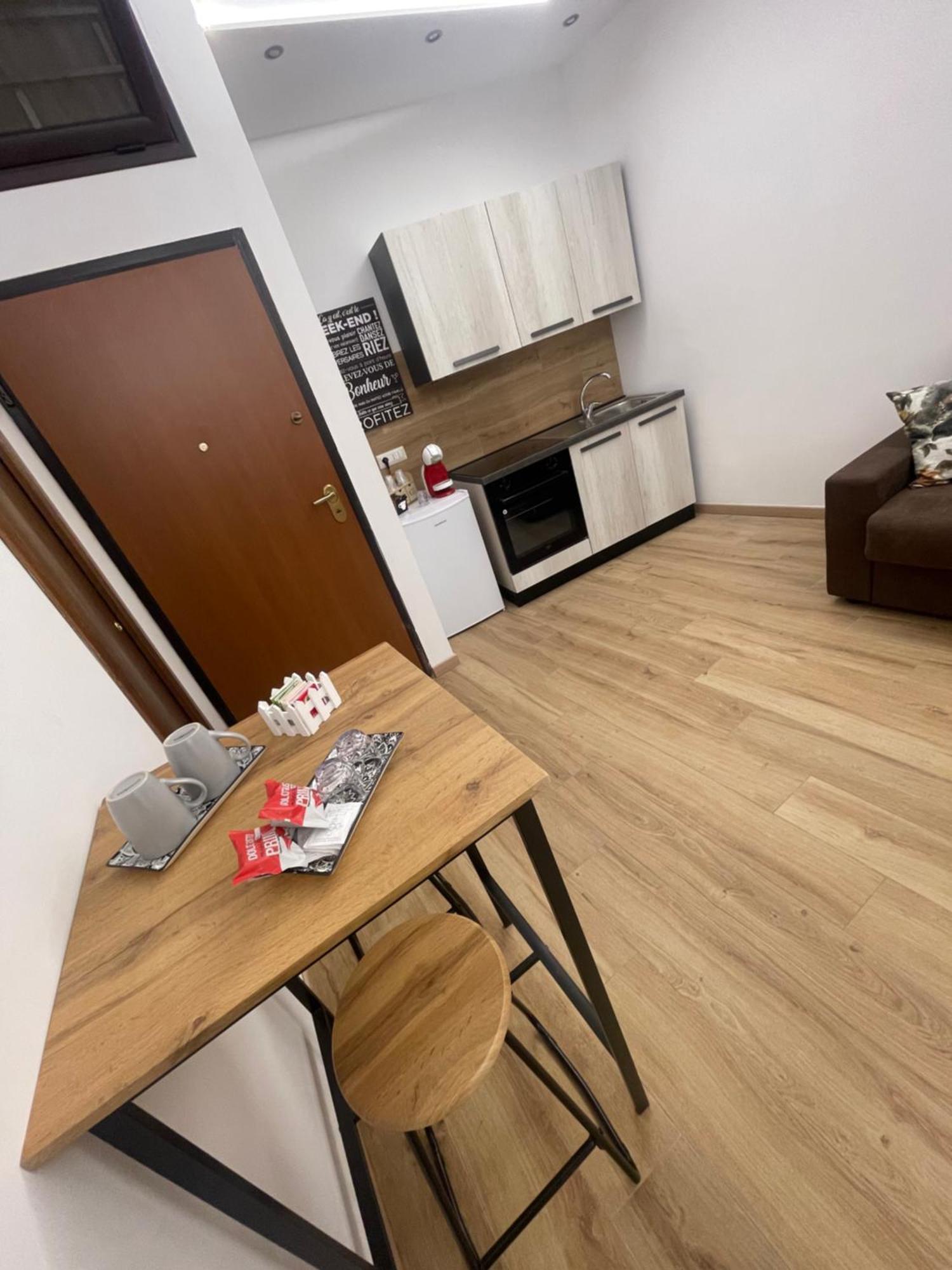 Le Mariancarve Central Apartments クロトーネ エクステリア 写真
